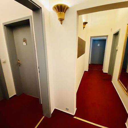 Doppelzimmer Humidor, Direkt Am Alten Strom Ρόστοκ Εξωτερικό φωτογραφία