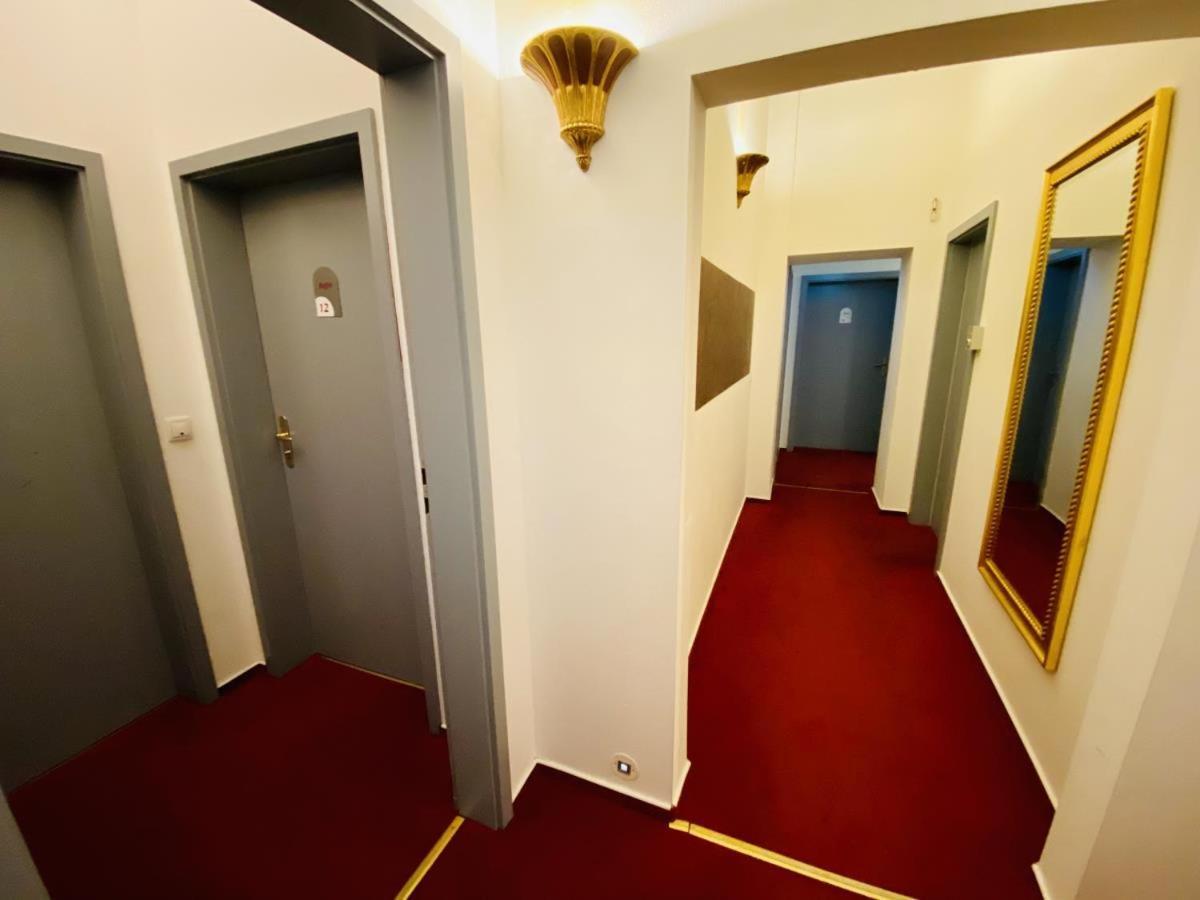 Doppelzimmer Humidor, Direkt Am Alten Strom Ρόστοκ Εξωτερικό φωτογραφία